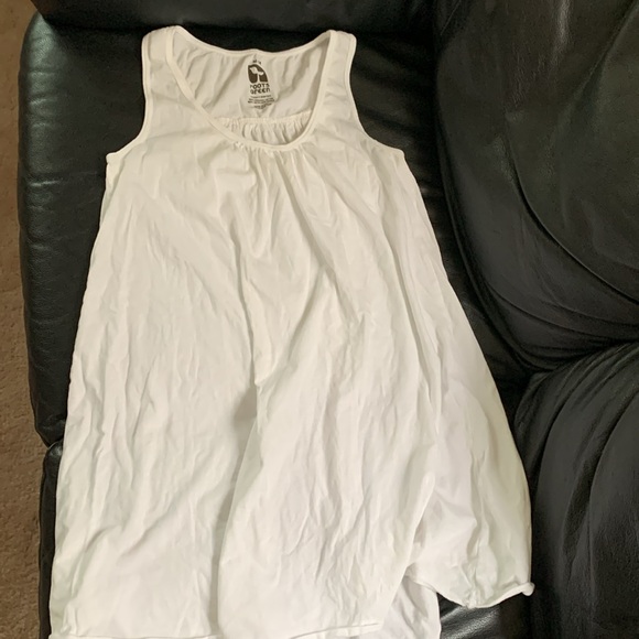 Roots Women’s Tank-Tops, Size M - Picture 3 of 6